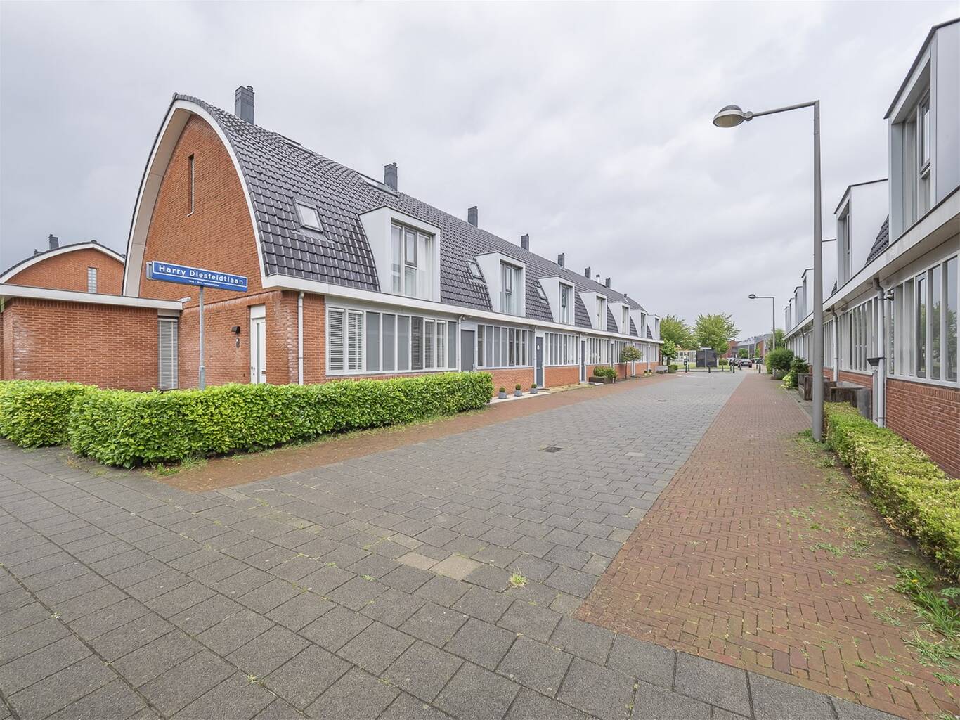 Harry Diesfeldtlaan 11 'S-GRAVENHAGE