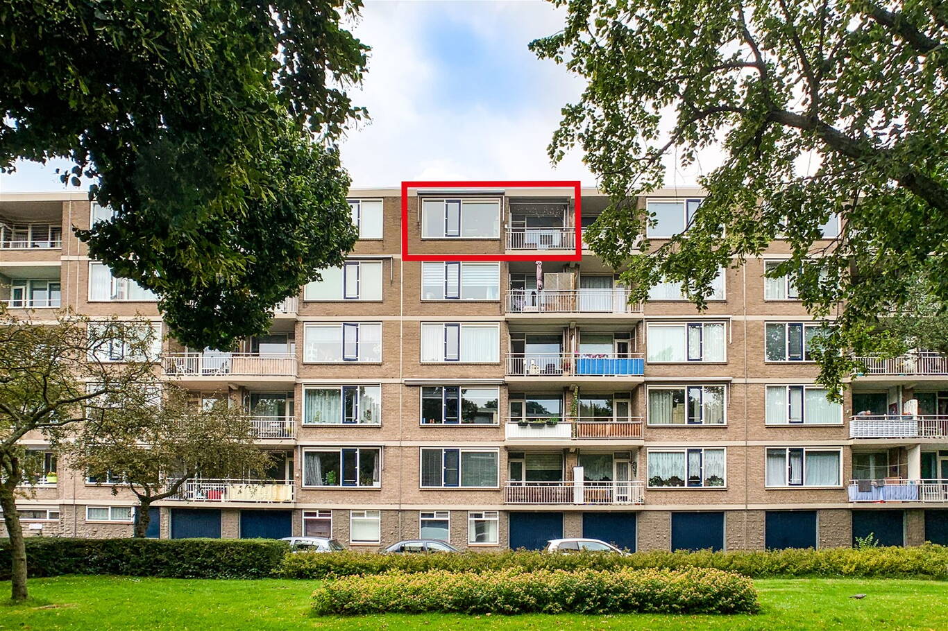 Burgemeester Caan van Necklaan 338 LEIDSCHENDAM
