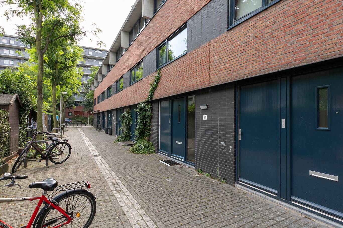 Lau Mazirellaan 45 'S-GRAVENHAGE