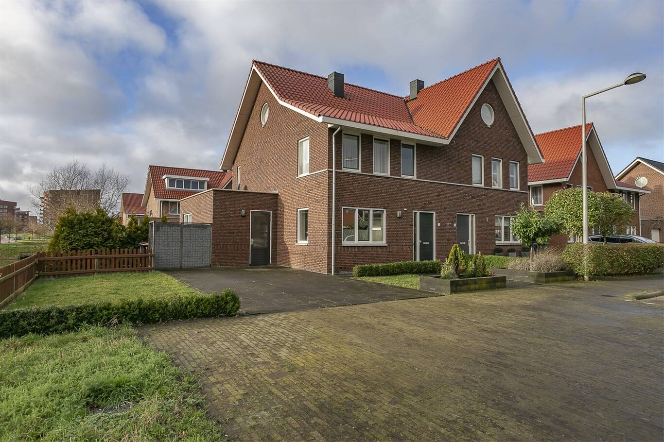Artemisschelphof 2 'S-GRAVENHAGE