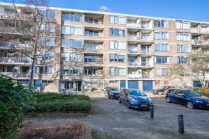 Burgemeester Caan van Necklaan 150, LEIDSCHENDAM