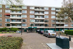 Burgemeester Caan van Necklaan 564, LEIDSCHENDAM