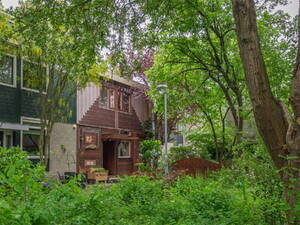 Elzendreef 138, VOORBURG