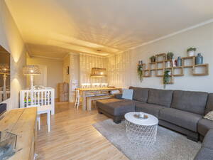 Burgemeester Caan van Necklaan 672, LEIDSCHENDAM